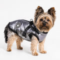 Hundemantel mit Geschirr silber